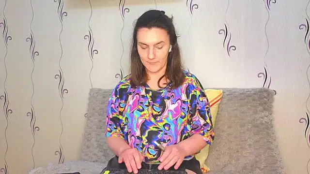 Hey baddie online show from April 2026 07:45:01 AM