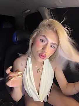 Lia fire online show from April 2026 05:16:01 AM