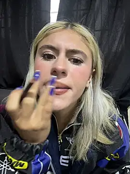 Lia fire online show from April 2026 11:17:01 AM