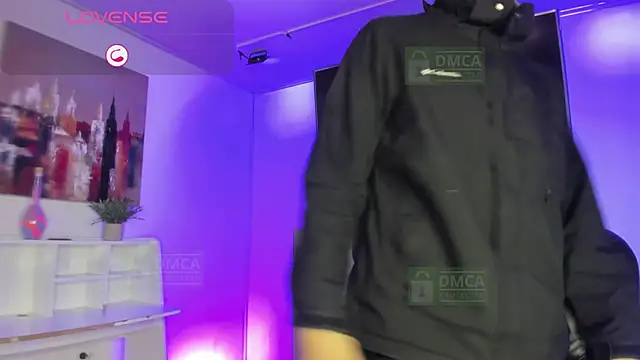 Taylor Brooks online show from April 2026 06:52:01 PM