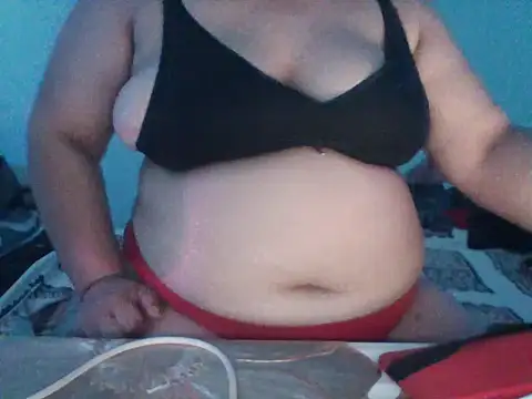 Snapshot of First_sexywoman chatting on April 2026 04:18:01 PM First sexywoman online show from April 2026 04:18:01 PM