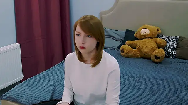 CherryCrushLove online show from April 2026 06:02:02 AM