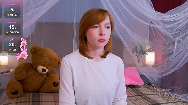 Snapshot of CherryCrushLove chatting on May 2026 06:10:02 AM CherryCrushLove online show from May 2026 06:10:02 AM