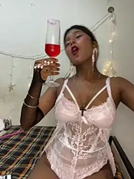 Cutiepie- online show from May 2026 06:09:01 PM