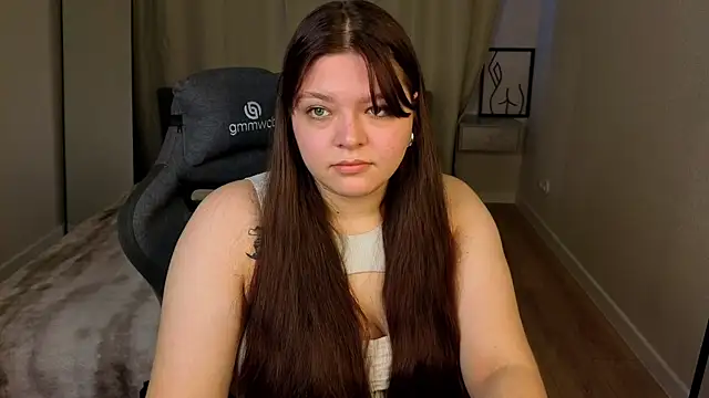 Snapshot of Evelyne_Loo chatting on April 2026 01:22:02 AM Evelyne Loo online show from April 2026 01:22:02 AM