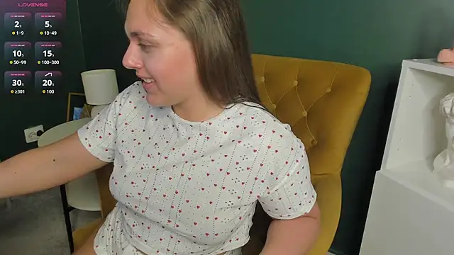 Foxy  Vibe online show from April 2026 04:46:01 AM