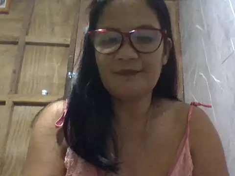 Snapshot of PinayZaira chatting on May 2026 08:28:02 PM PinayZaira online show from May 2026 08:28:02 PM