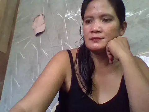Snapshot of PinayZaira chatting on July 2026 02:24:02 AM PinayZaira online show from July 2026 02:24:02 AM