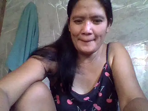 Snapshot of PinayZaira chatting on July 2026 07:11:01 AM PinayZaira online show from July 2026 07:11:01 AM