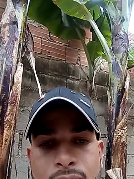 Snapshot of Nicolas_Moncadas chatting on April 2026 05:24:02 PM Nicolas Moncadas online show from April 2026 05:24:02 PM