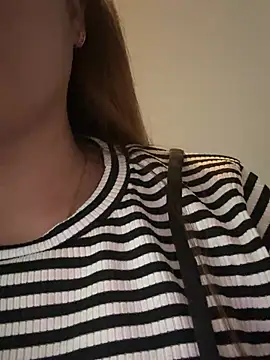 Lina-Naughty online show from April 2026 06:41:02 AM