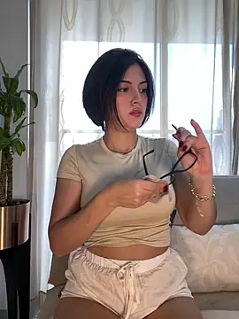 SeleneHale online show from April 2026 09:15:01 PM