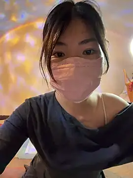 Xiaoyunduo1 online show from April 2026 03:17:02 PM