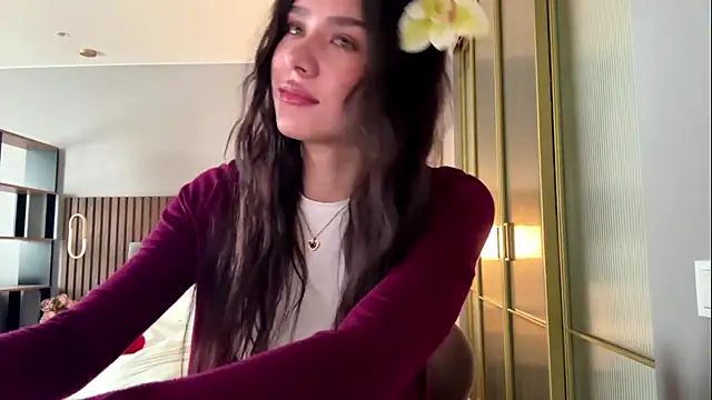 MinnaWatwood online show from April 2026 06:08:01 AM