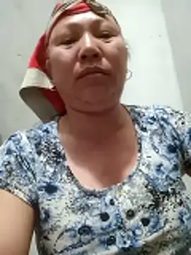 Snapshot of jikey-bibi chatting on April 2026 10:32:01 PM jikey-bibi online show from April 2026 10:32:01 PM