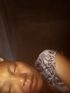 Snapshot of jikey-bibi chatting on April 2026 03:40:02 PM jikey-bibi online show from April 2026 03:40:02 PM