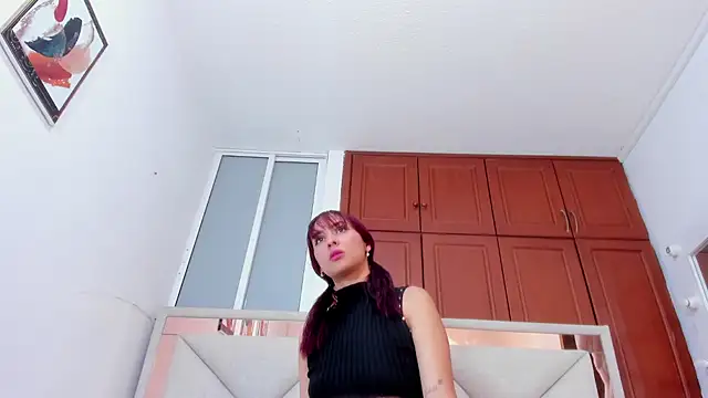 Snapshot of lili_blaze chatting on April 2026 12:23:01 PM lili blaze online show from April 2026 12:23:01 PM