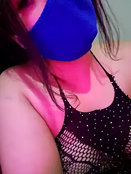 Snapshot of Queen-daloua chatting on April 2026 11:54:02 PM Queen-daloua online show from April 2026 11:54:02 PM