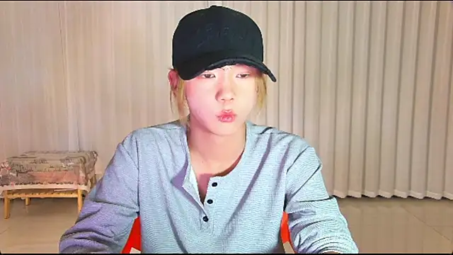 wumei-001 online show from April 2026 12:43:01 PM