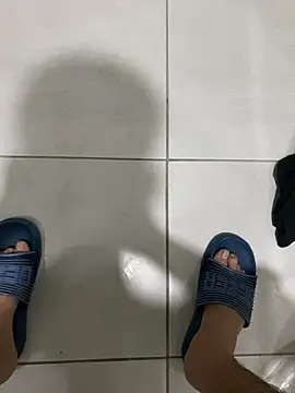 youmeloveyou online show from April 2026 09:40:02 PM