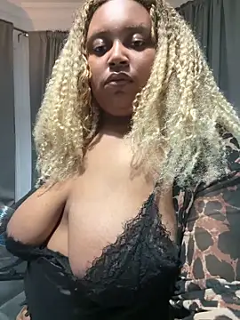 zahiraax online show from April 2026 08:53:02 PM