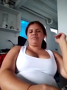 Zafiro MD online show from April 2026 10:45:02 PM