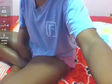 Snapshot of kylieqk chatting on July 2026 07:53:02 PM kylieqk online show from July 2026 07:53:02 PM