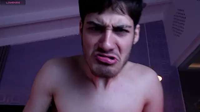 Enzo Crown online show from April 2026 07:58:02 PM