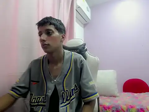 Yei lee  online show from April 2026 08:10:02 PM