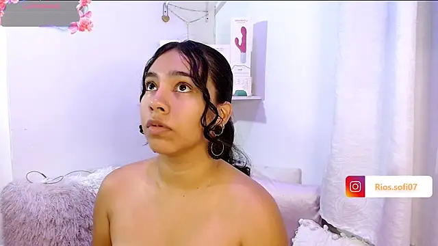 Snapshot of rios_sofia07 chatting on April 2026 05:01:02 AM rios sofia07 online show from April 2026 05:01:02 AM