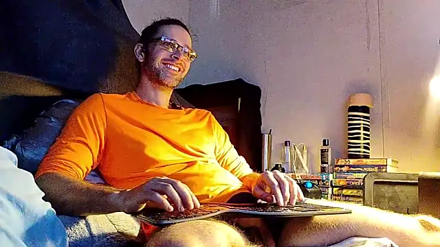 barebearstudio online show from April 2026 10:48:02 PM