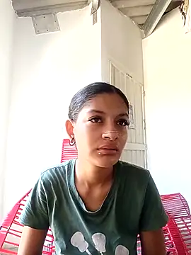 Lyra Siren online show from April 2026 04:38:01 PM