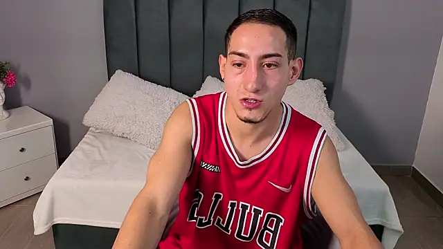 Snapshot of jhan_vassilis chatting on April 2026 01:38:01 AM jhan vassilis online show from April 2026 01:38:01 AM