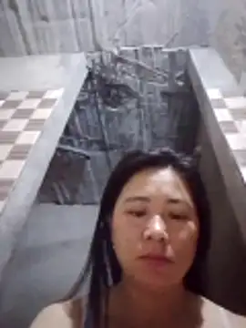 kiss-my online show from April 2026 10:42:02 PM