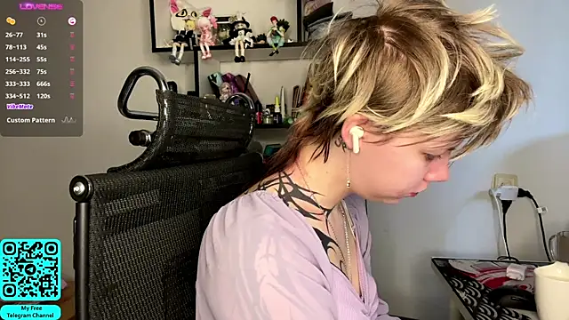 MadalynNosel online show from April 2026 07:28:01 AM