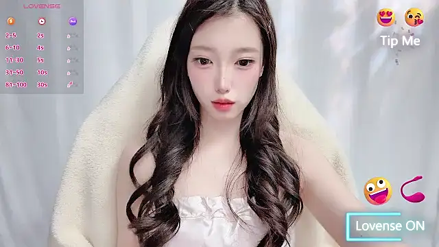 Snapshot of luckyuyu66 chatting on April 2026 01:06:02 PM luckyuyu66 online show from April 2026 01:06:02 PM