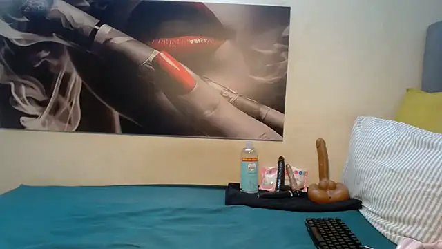 Lola-77 online show from May 2026 07:11:02 PM