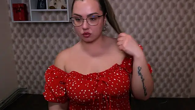 AminaSoul  online show from April 2026 07:46:01 AM