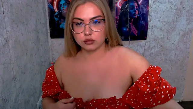 AminaSoul  online show from April 2026 06:41:01 AM