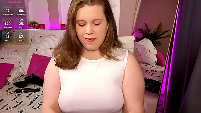 Karolisse online show from April 2026 06:03:02 AM