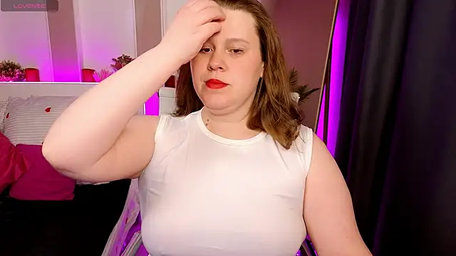 Karolisse online show from April 2026 07:48:02 AM