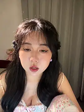 Snapshot of ooooBaby129 chatting on April 2026 02:10:02 PM ooooBaby129 online show from April 2026 02:10:02 PM