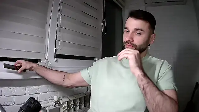 DaddySlava online show from April 2026 08:18:01 PM