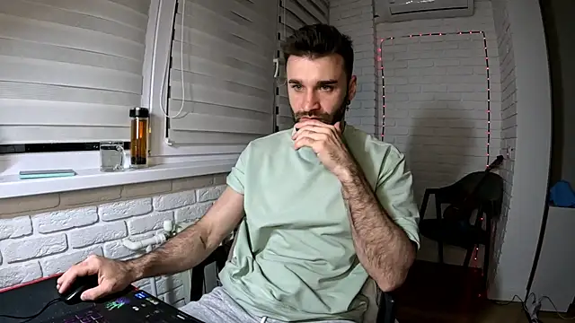 DaddySlava online show from April 2026 08:53:01 PM