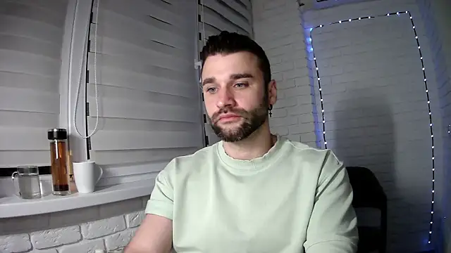 Snapshot of DaddySlava chatting on April 2026 07:58:01 PM DaddySlava online show from April 2026 07:58:01 PM