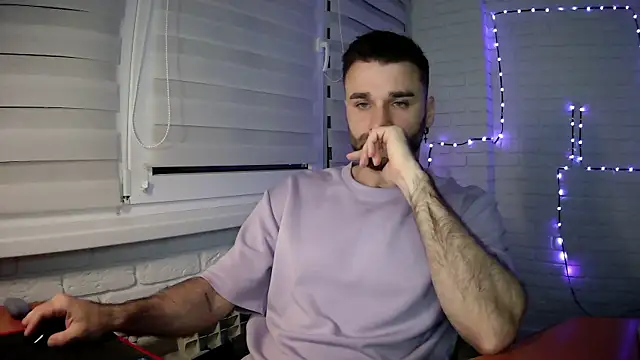 Snapshot of DaddySlava chatting on April 2026 06:57:02 PM DaddySlava online show from April 2026 06:57:02 PM