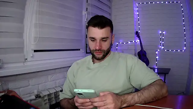 Snapshot of DaddySlava chatting on April 2026 07:20:02 PM DaddySlava online show from April 2026 07:20:02 PM