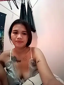 Snapshot of geLabs chatting on April 2026 03:27:02 AM geLabs online show from April 2026 03:27:02 AM