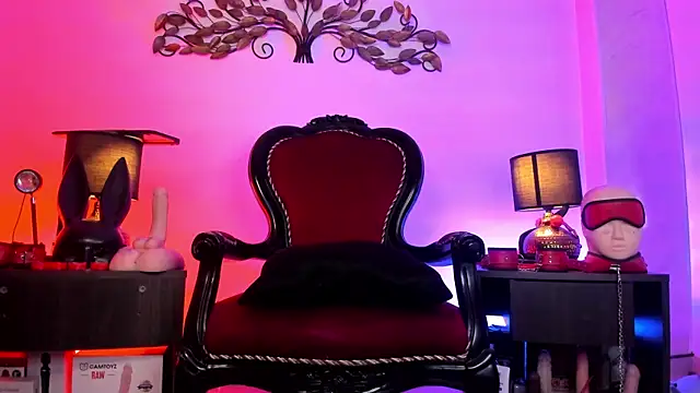 Snapshot of Madamedaphne_ chatting on July 2026 04:53:02 PM Madamedaphne online show from July 2026 04:53:02 PM