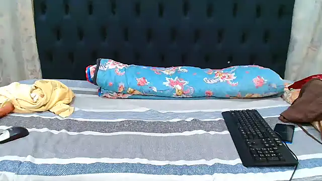 Snapshot of SexiestChoc chatting on April 2026 03:28:02 PM SexiestChoc online show from April 2026 03:28:02 PM